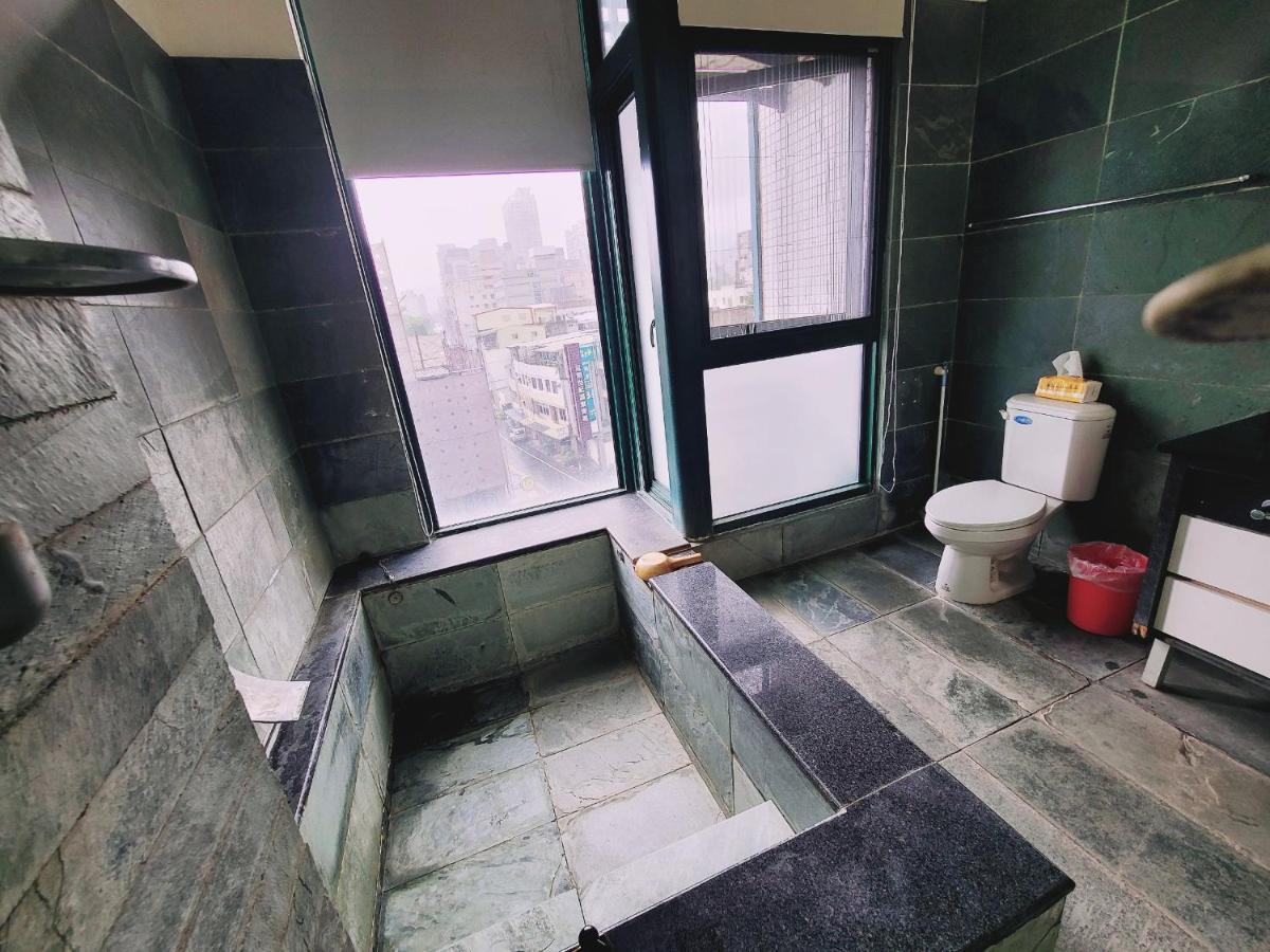 Appartement 暖暖窩溫泉湯旅 à Jiaoxi Extérieur photo